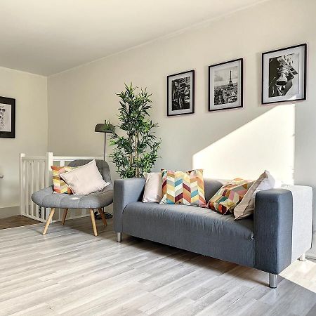 Charmant Appartement Avec Terrasse Parking Ispagnac Bagian luar foto