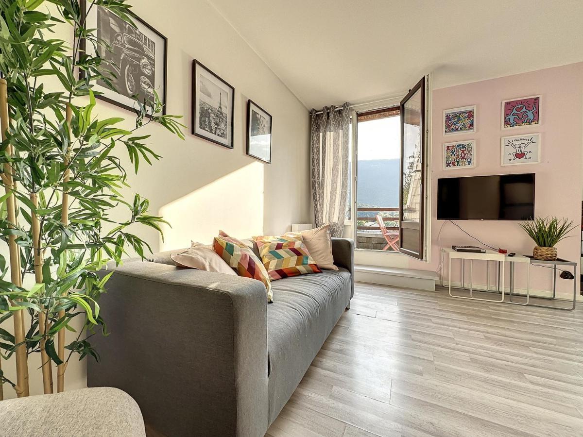 Charmant Appartement Avec Terrasse Parking Ispagnac Bagian luar foto