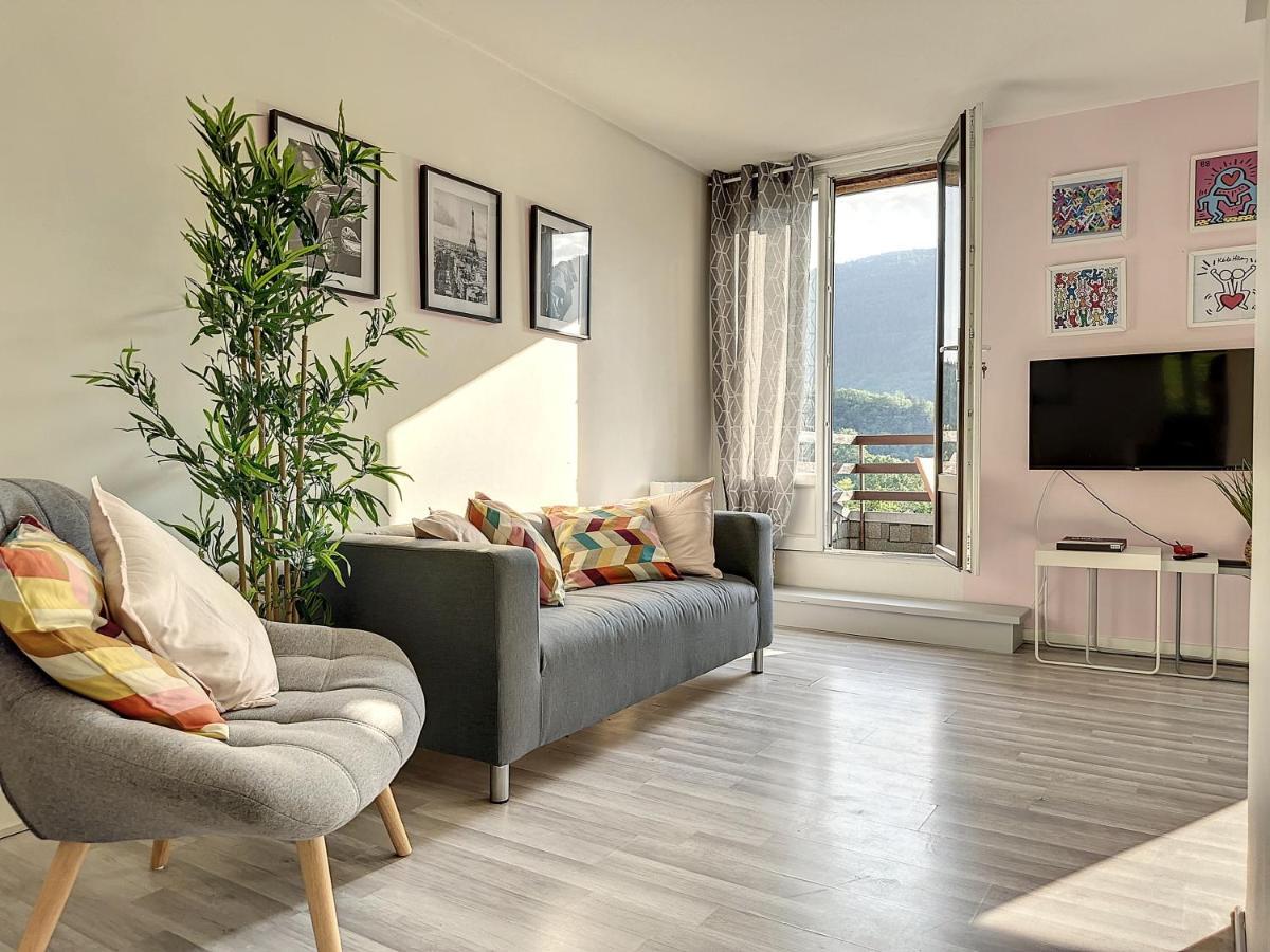 Charmant Appartement Avec Terrasse Parking Ispagnac Bagian luar foto